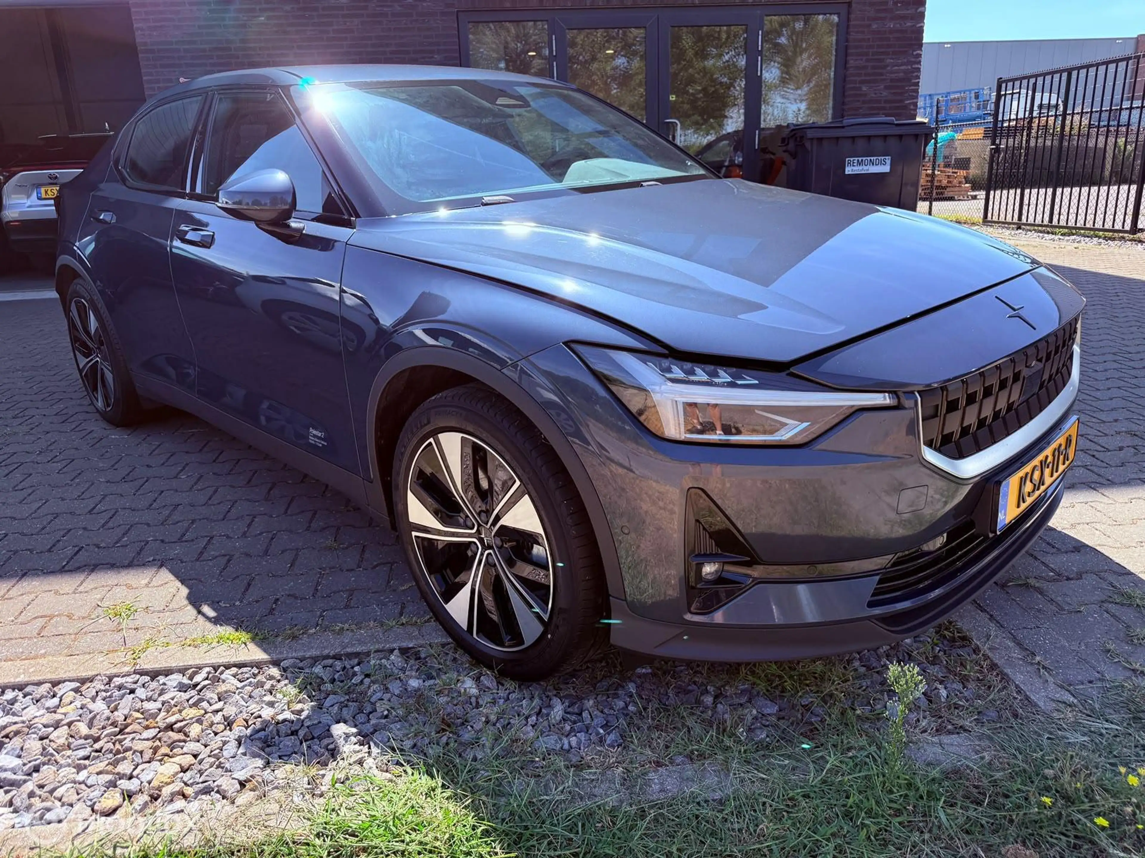 Polestar 2 Long Range Single Motor 78 kWh 2023 — photo 7