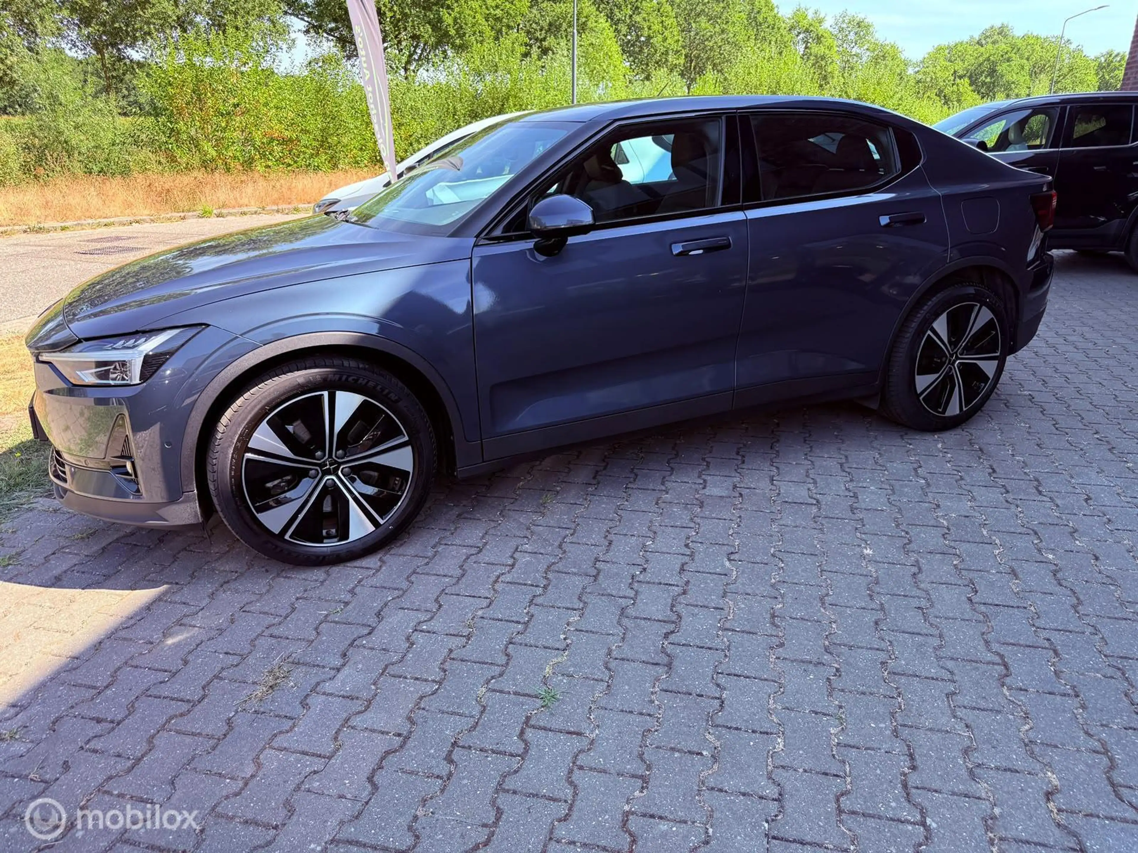 Polestar 2 Long Range Single Motor 78 kWh 2023 — photo 2