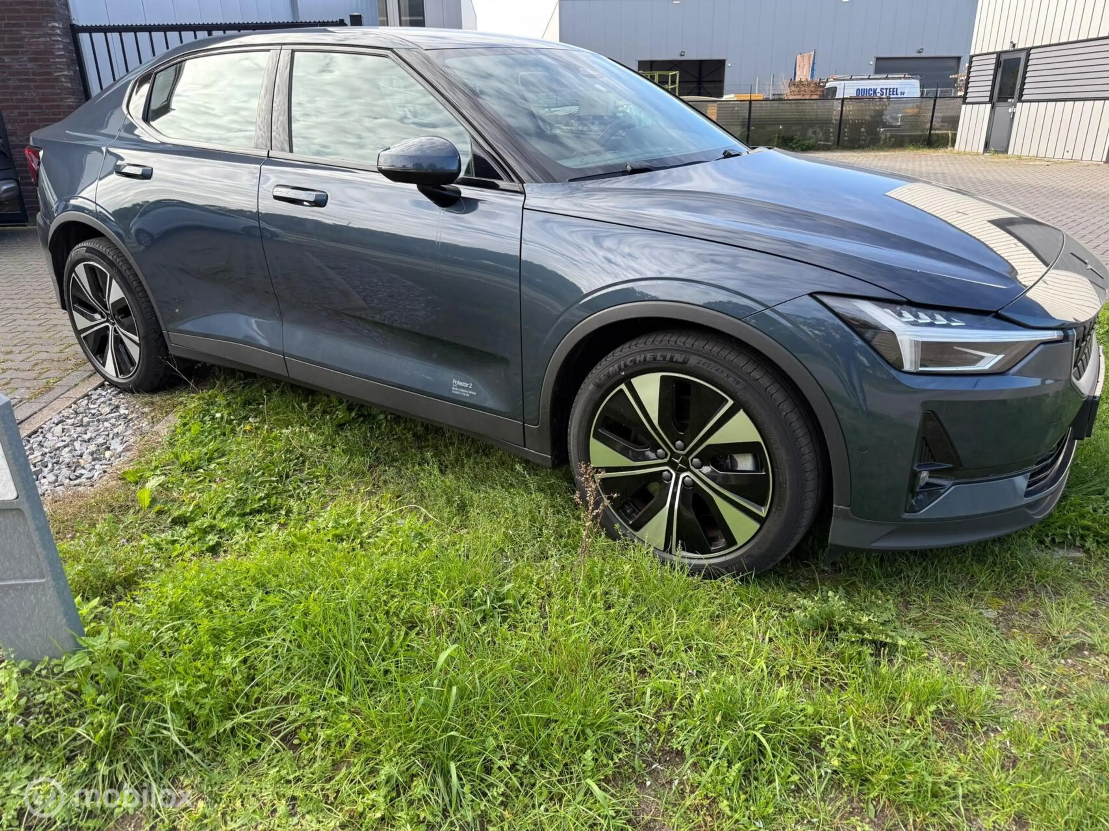 Polestar 2 Long Range Single Motor 78 kWh 2023 — photo 2