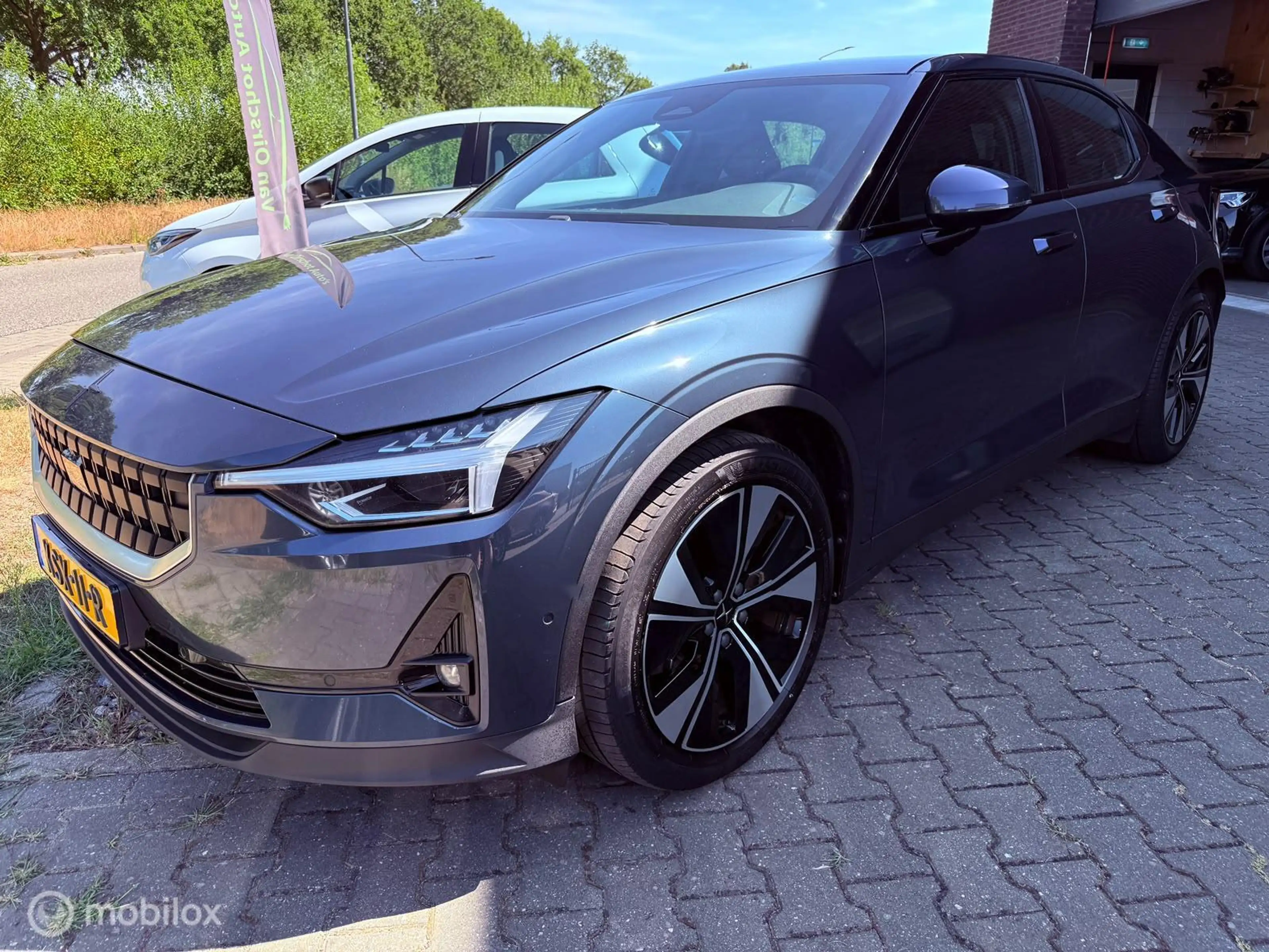 Polestar 2 Long Range Single Motor 78 kWh 2023 — photo 12