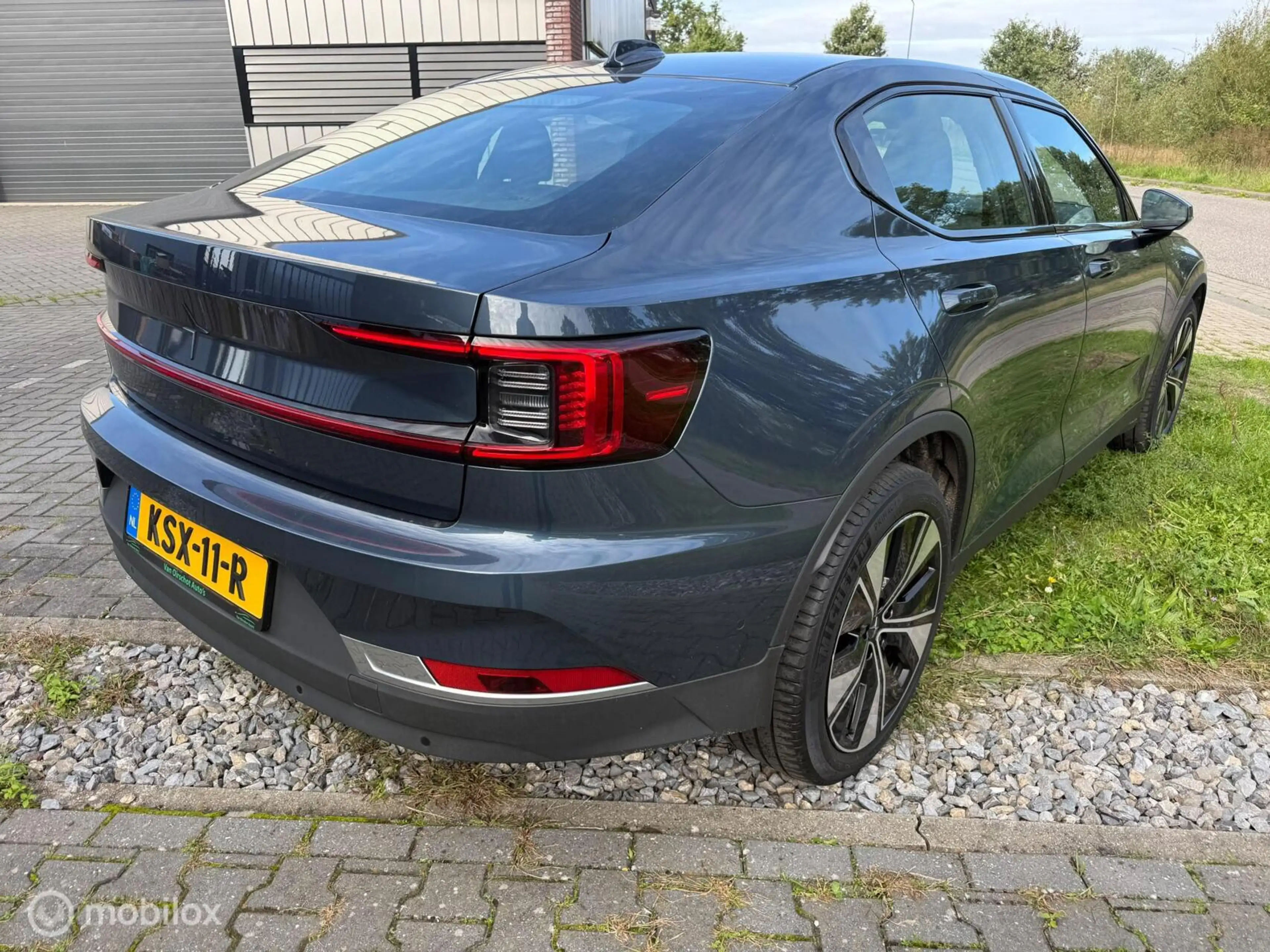 Polestar 2 Long Range Single Motor 78 kWh 2023 — photo 5