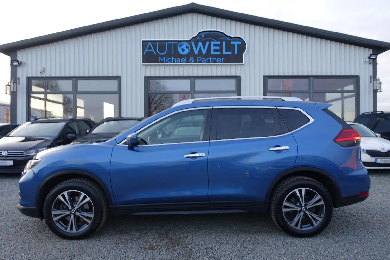 Nissan X-Trail 2.0 Aut.4x4 lückScheckheft 360° PANO LED Bleu - 1