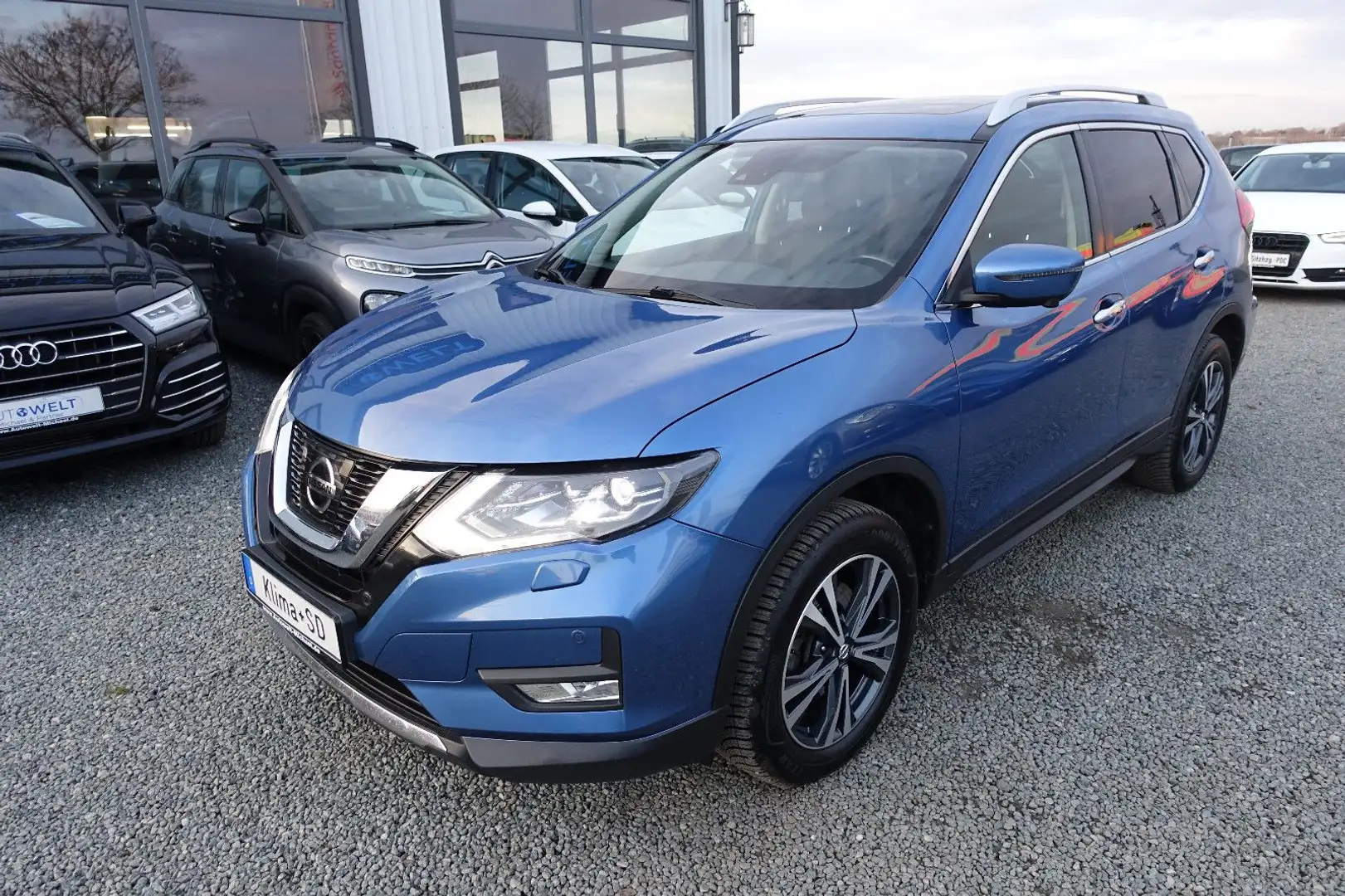 Nissan X-Trail 2.0 Aut.4x4 lückScheckheft 360° PANO LED Bleu - 2