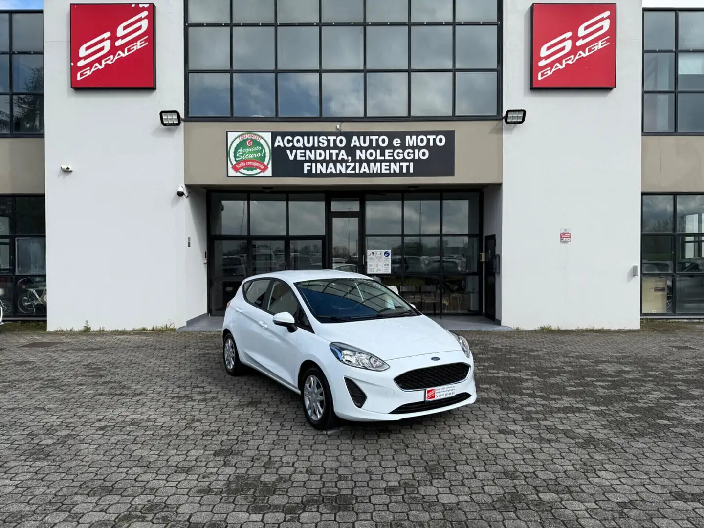 Ford Fiesta 1.1 75 CV GPL 5 porte Business Bianco - 1
