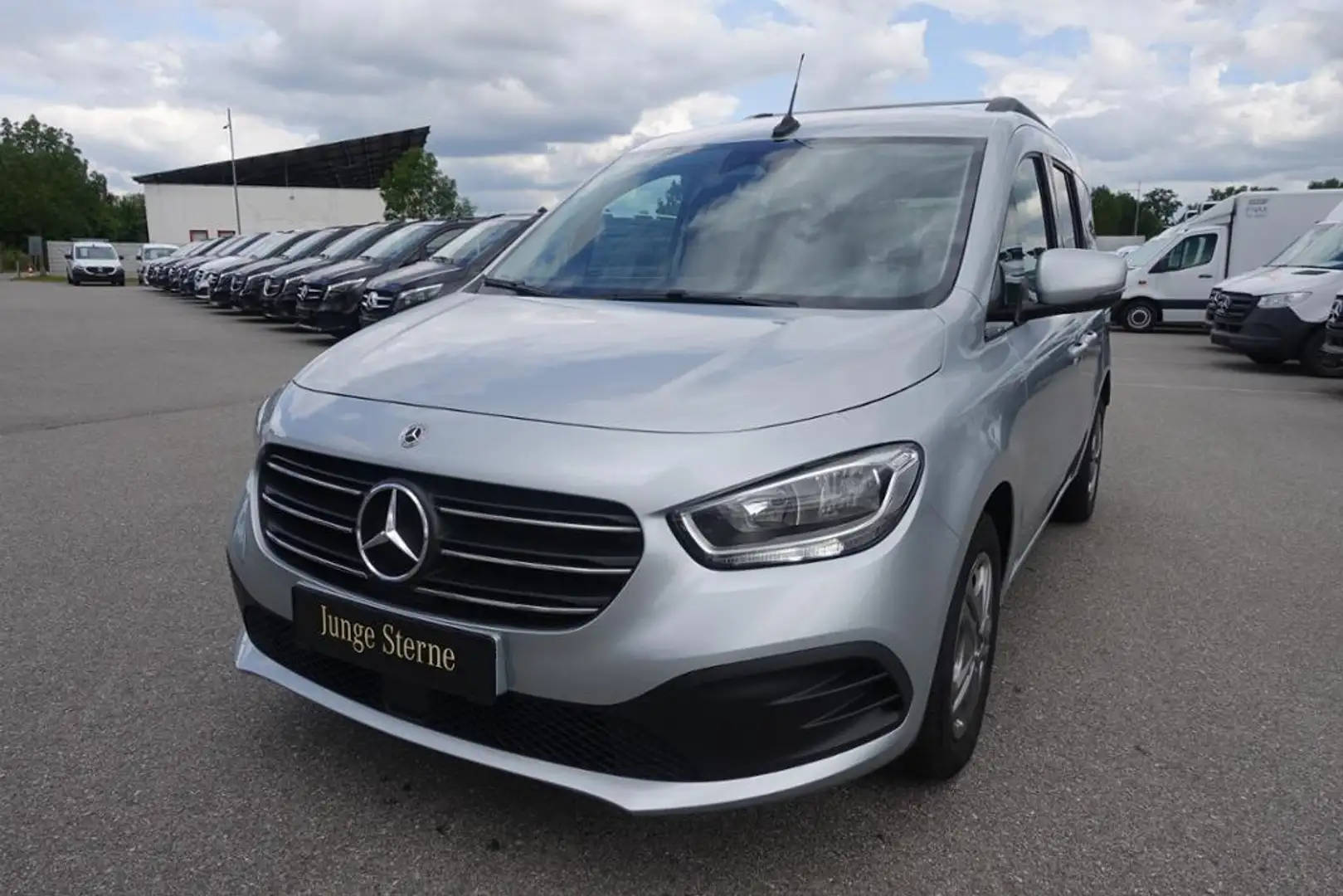 Mercedes-Benz T-Class T 180 d STYLE MBUX+Kamera Silber - 2