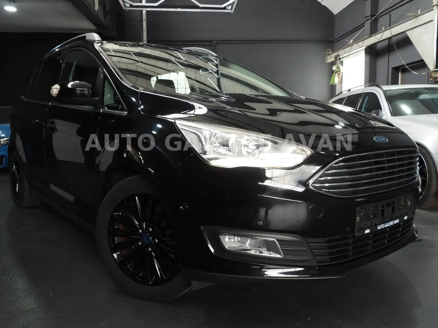 Ford Grand C-Max GRAND C-MAX 1.5 TITANIUM Schwarz - 2