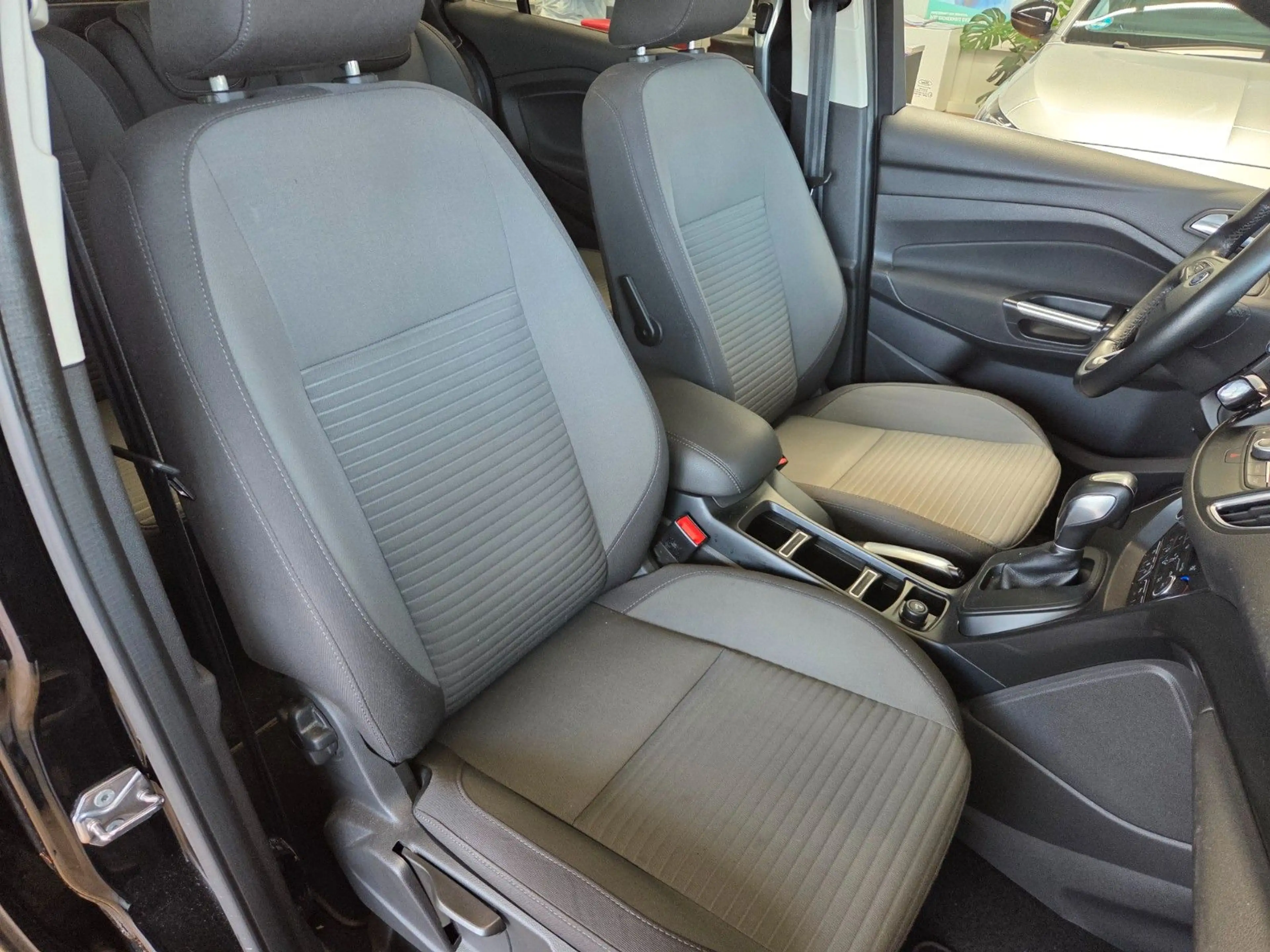 Ford Grand C-Max Grand C-MAX Titanium 7Sitze — photo 7