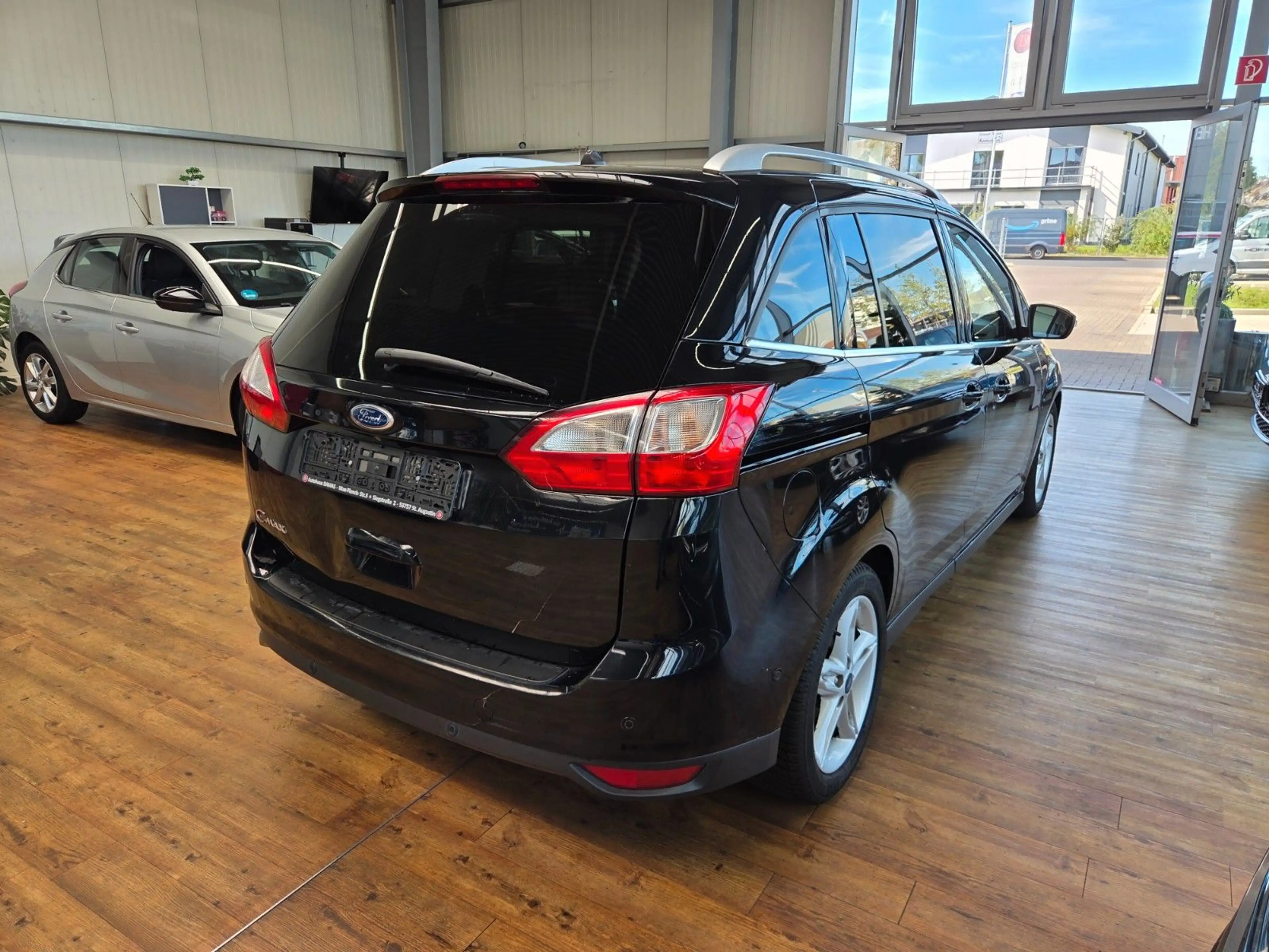 Ford Grand C-Max Grand C-MAX Titanium 7Sitze — photo 6