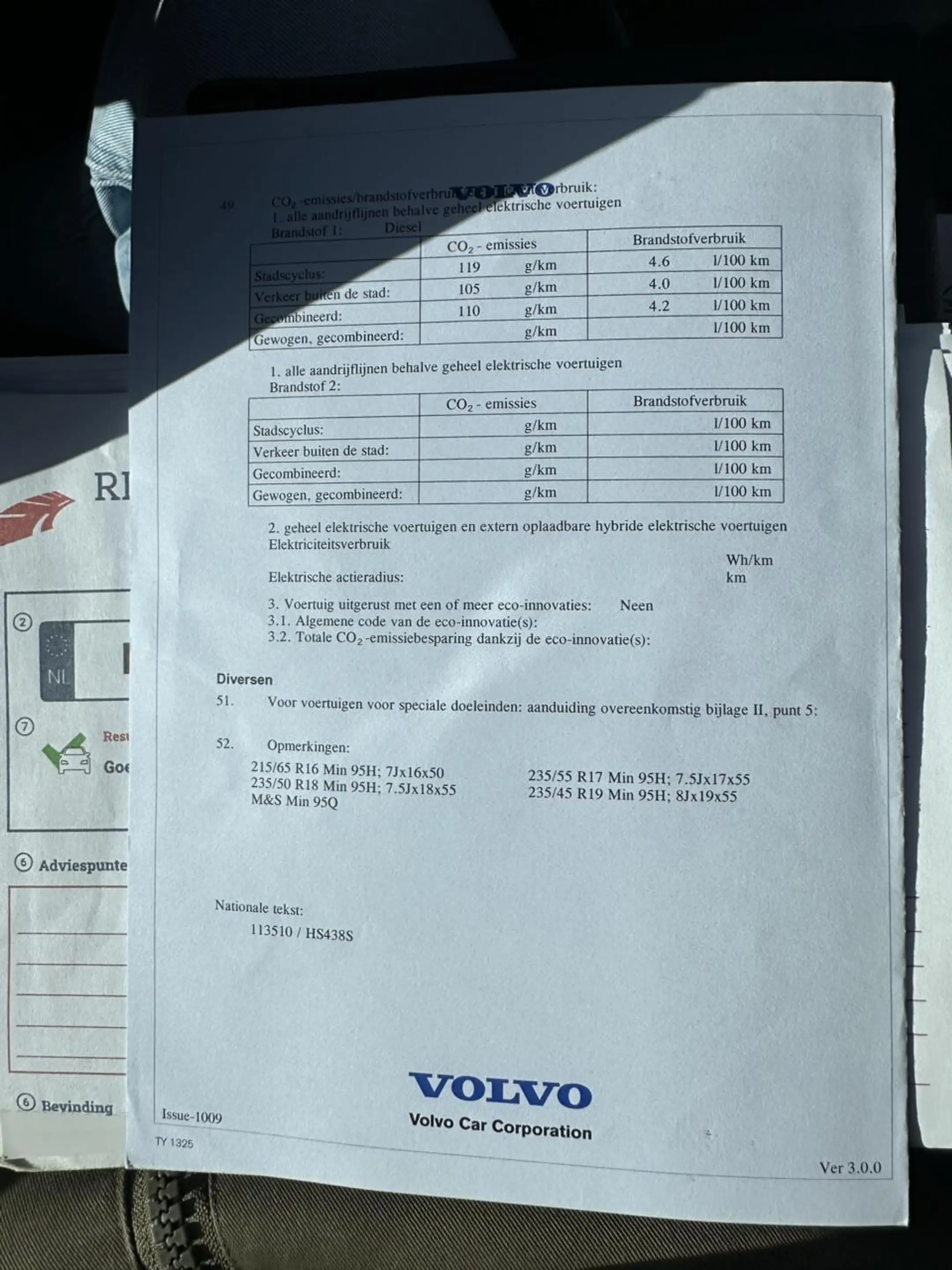 Volvo V60 Cross Country 2.0 D3 Summum SCHUIFDAK LEER ELEK STOELEN — photo 22
