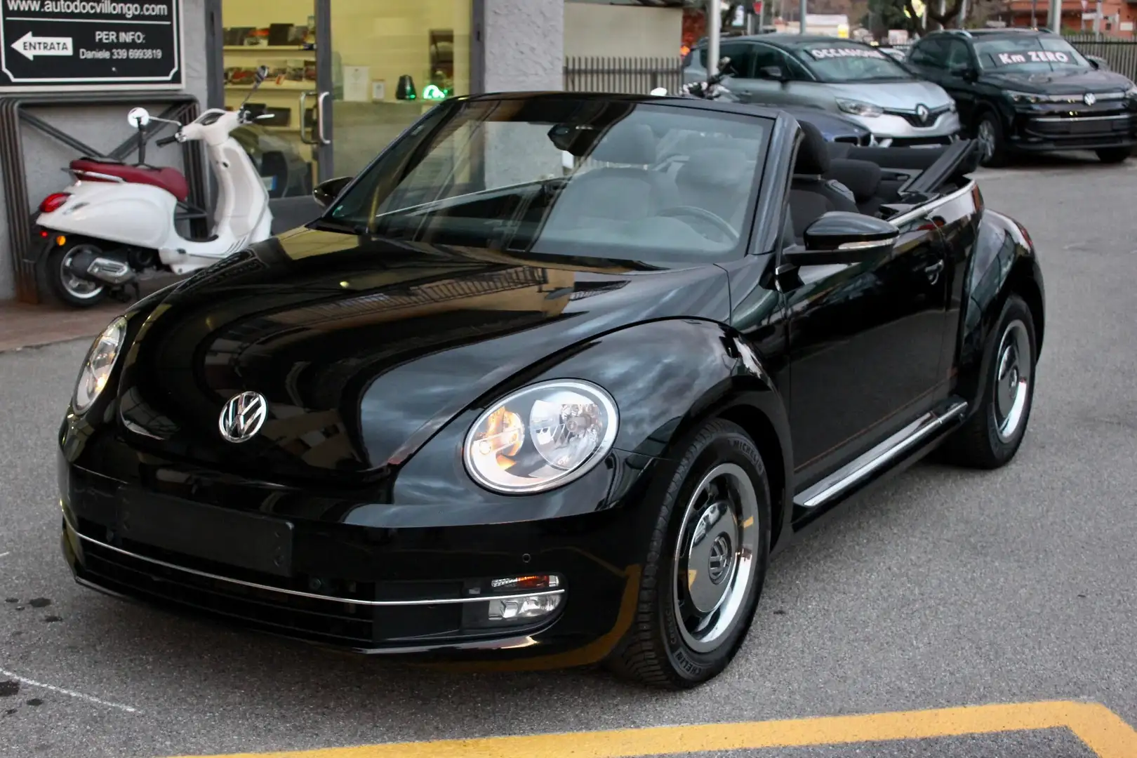 Volkswagen Maggiolino Cabrio 2.0 TDI DSG SENSORI SEDILI RISCALDATI Negru - 1