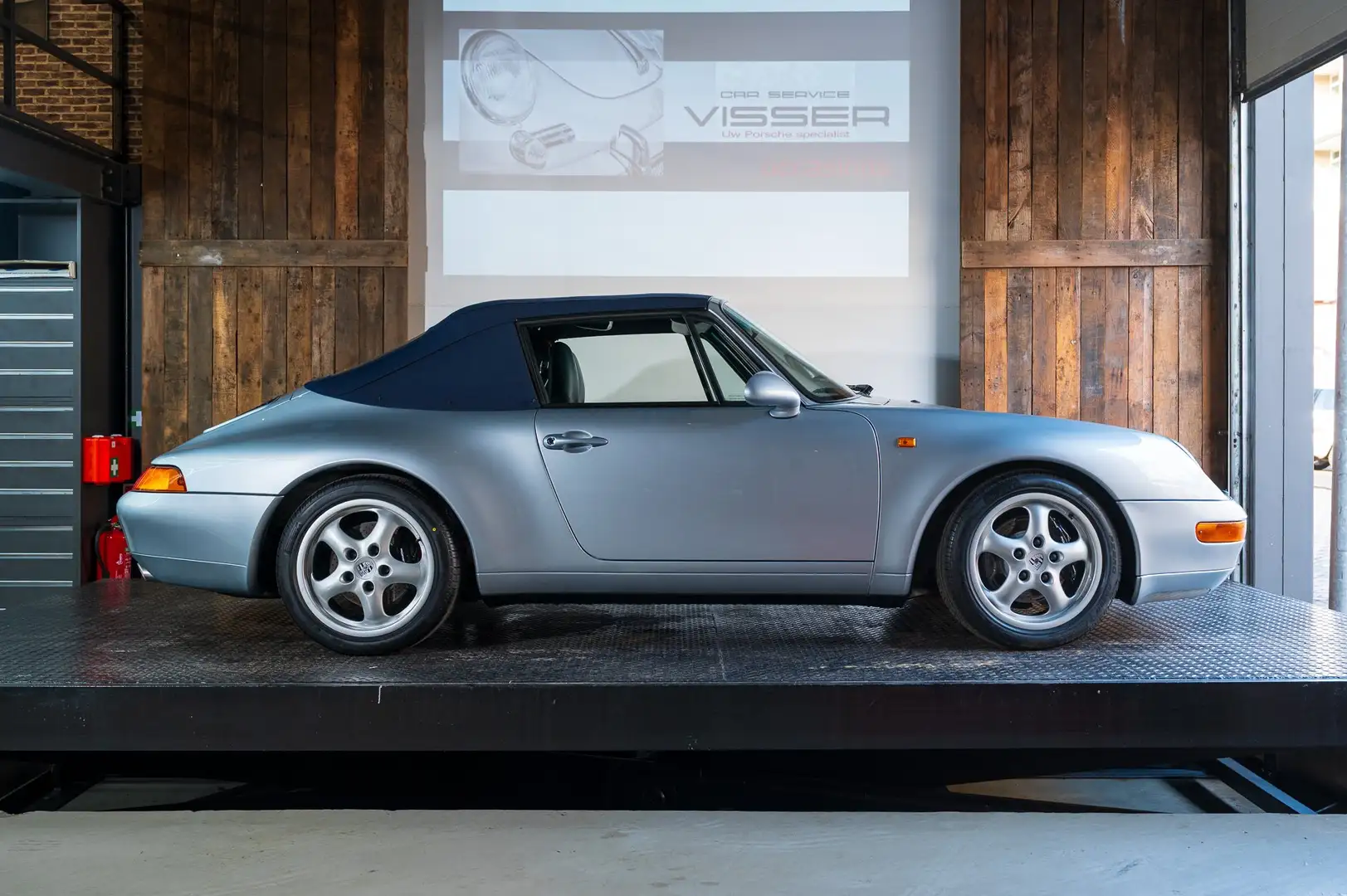 Porsche 993 Carrera 2 Cabriolet Polarsilber-metallic sperdiff. Plateado - 2