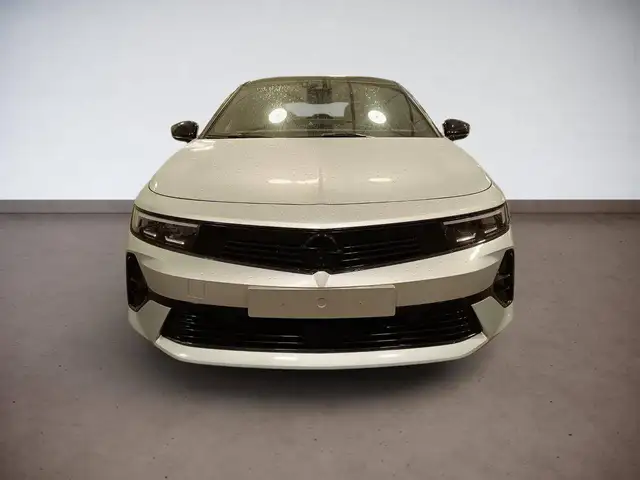 Opel Astra view 6