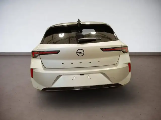 Opel Astra view 7
