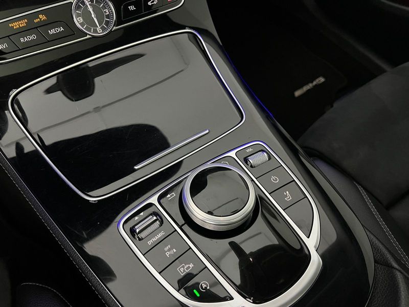 Mercedes-Benz E 350 d / 4x4 / 1.HAND/ PANO / GARANTIE / LED / — photo 35