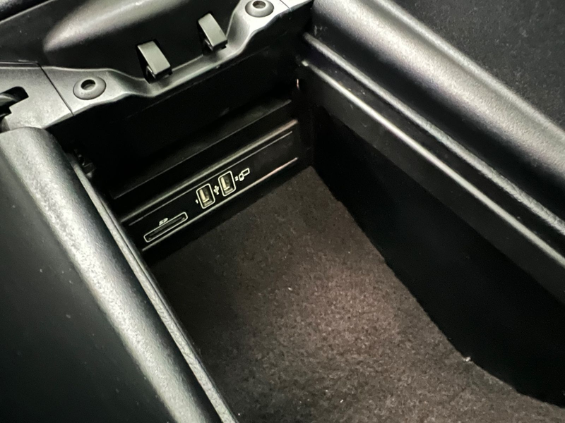 Mercedes-Benz E 350 d / 4x4 / 1.HAND/ PANO / GARANTIE / LED / — photo 36