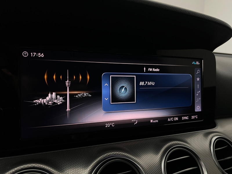 Mercedes-Benz E 350 d / 4x4 / 1.HAND/ PANO / GARANTIE / LED / — photo 25