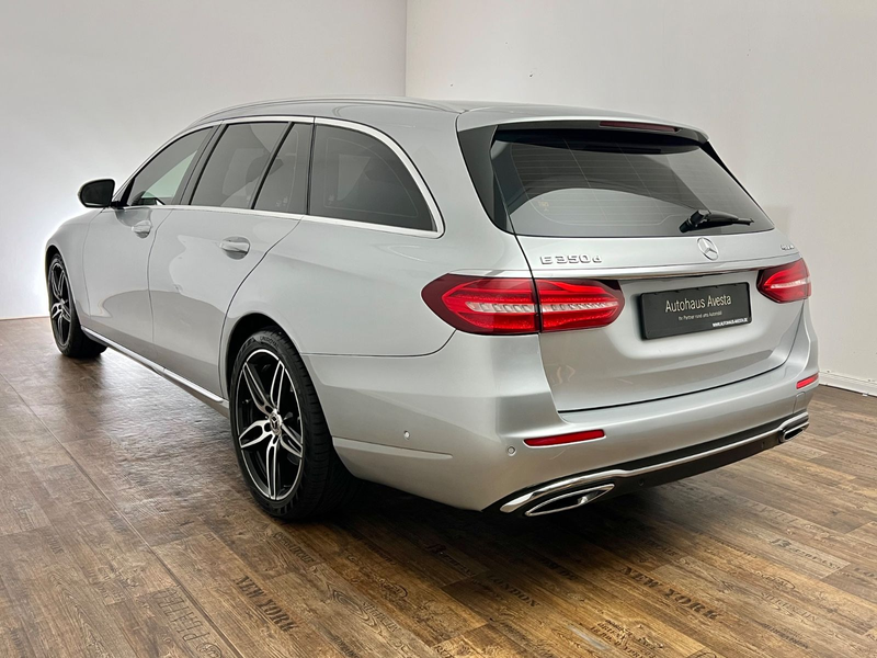 Mercedes-Benz E 350 d / 4x4 / 1.HAND/ PANO / GARANTIE / LED / — photo 4