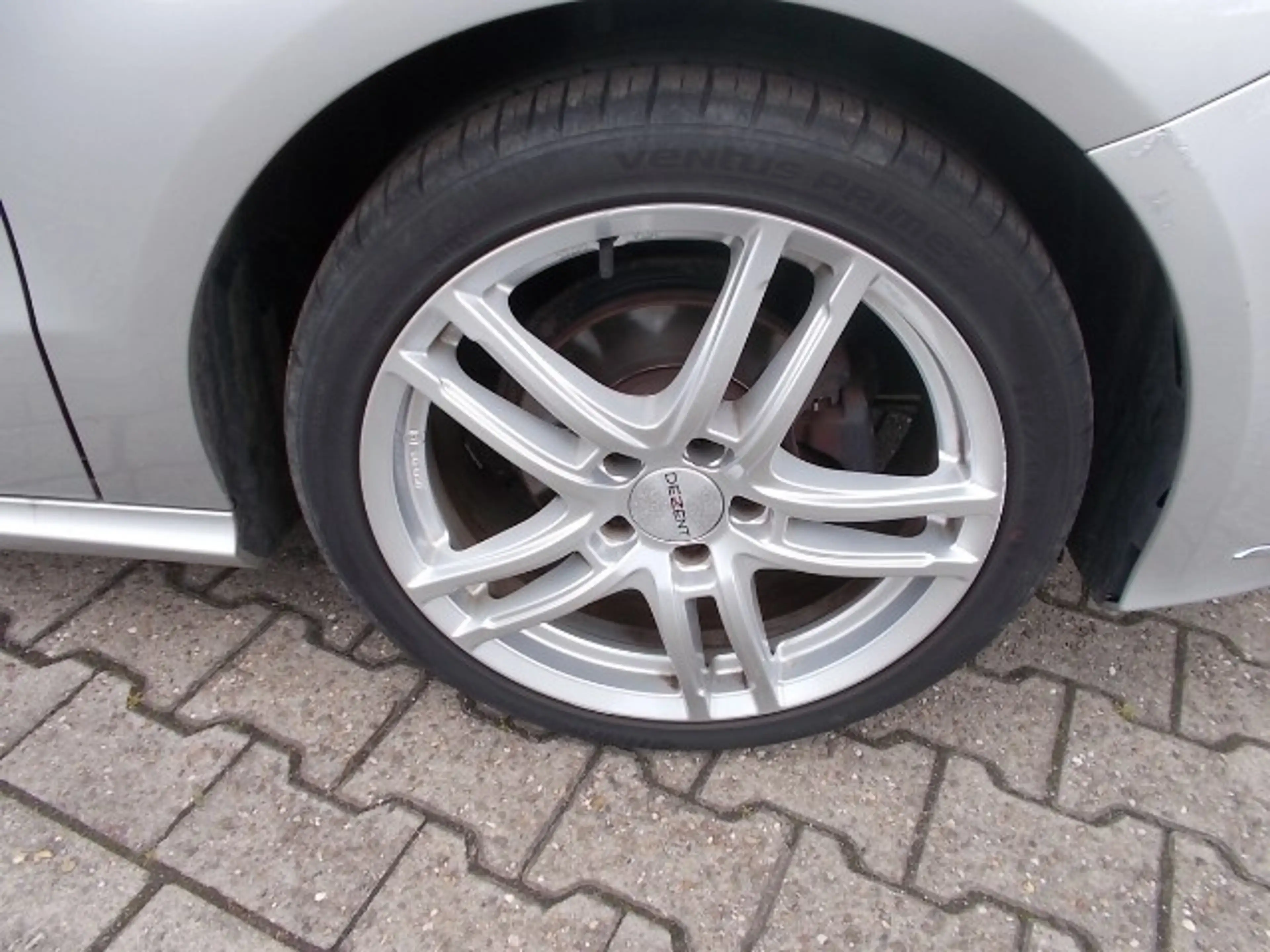Mercedes-Benz B 180 B180, Navi, AHK, SHZ, zus. Winterräder — photo 9
