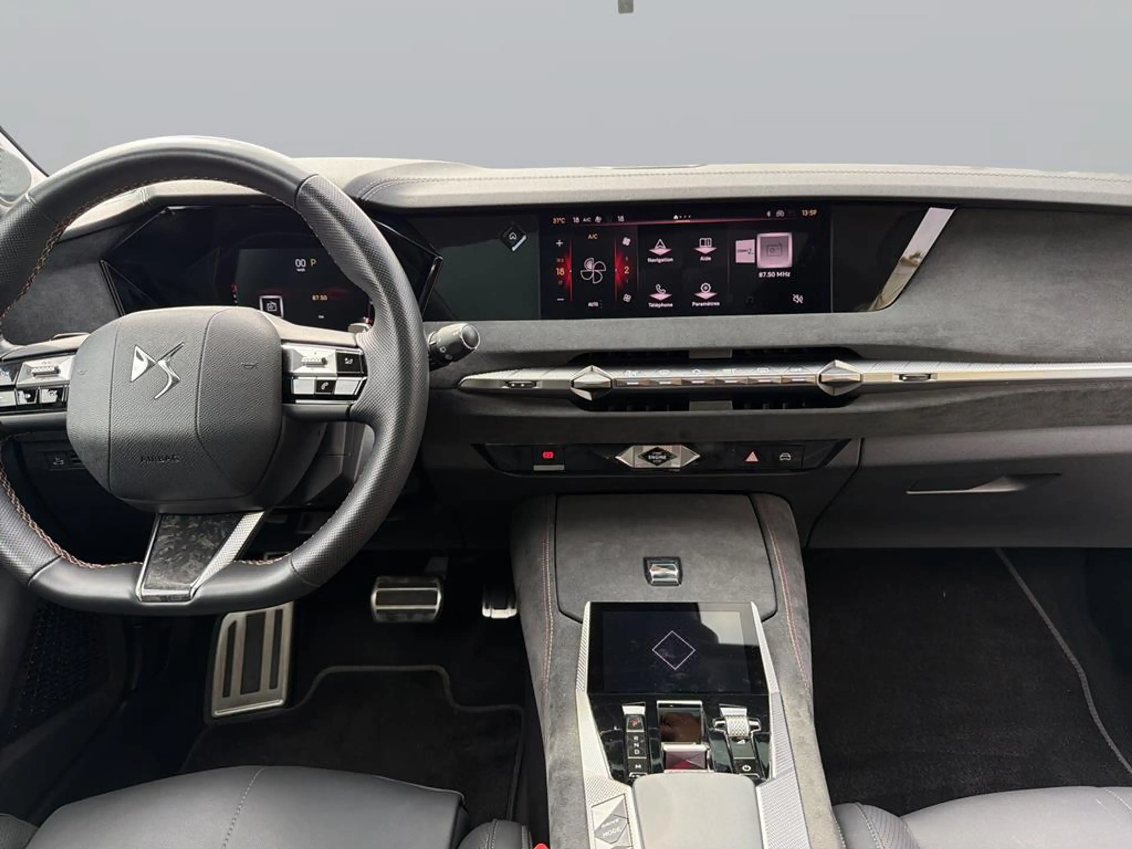 DS Automobiles DS 4 Performance Line + — photo 12