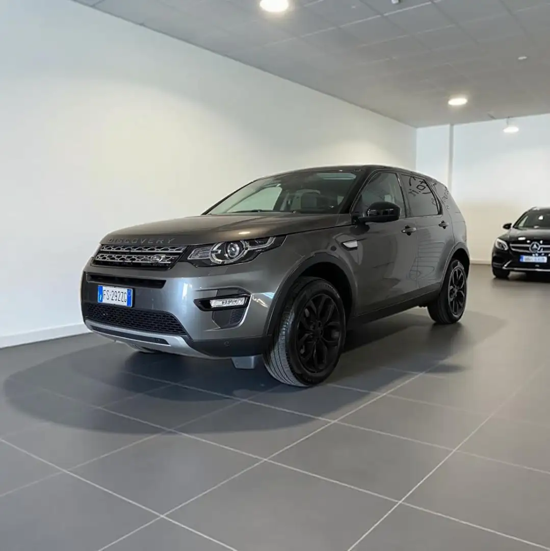 Land Rover Discovery Sport 2.0 TD4 150 CV AWD HSE Luxury Grigio - 1