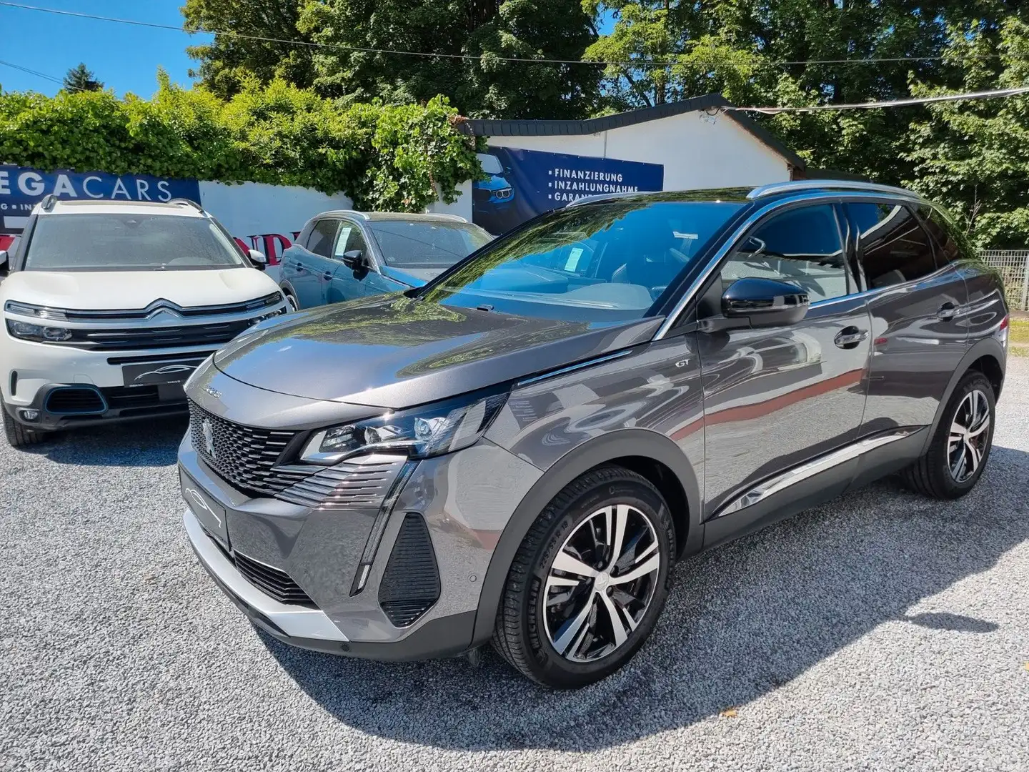 Peugeot 3008 130 GT / VIRTUAL / NAVI/ AUTOMATIK/  LED Gris - 2