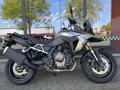 Suzuki V-Strom 800