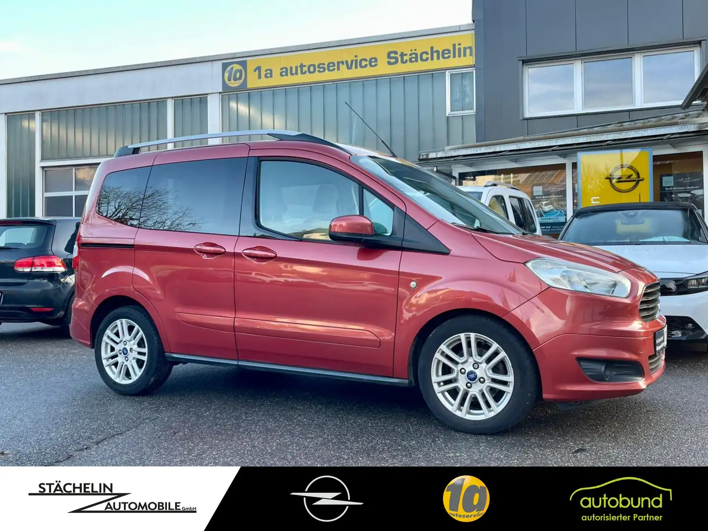 Ford Tourneo Courier 1.0 Titanium,RKAM,AHK,SHZ,BHZWSS Orange - 1