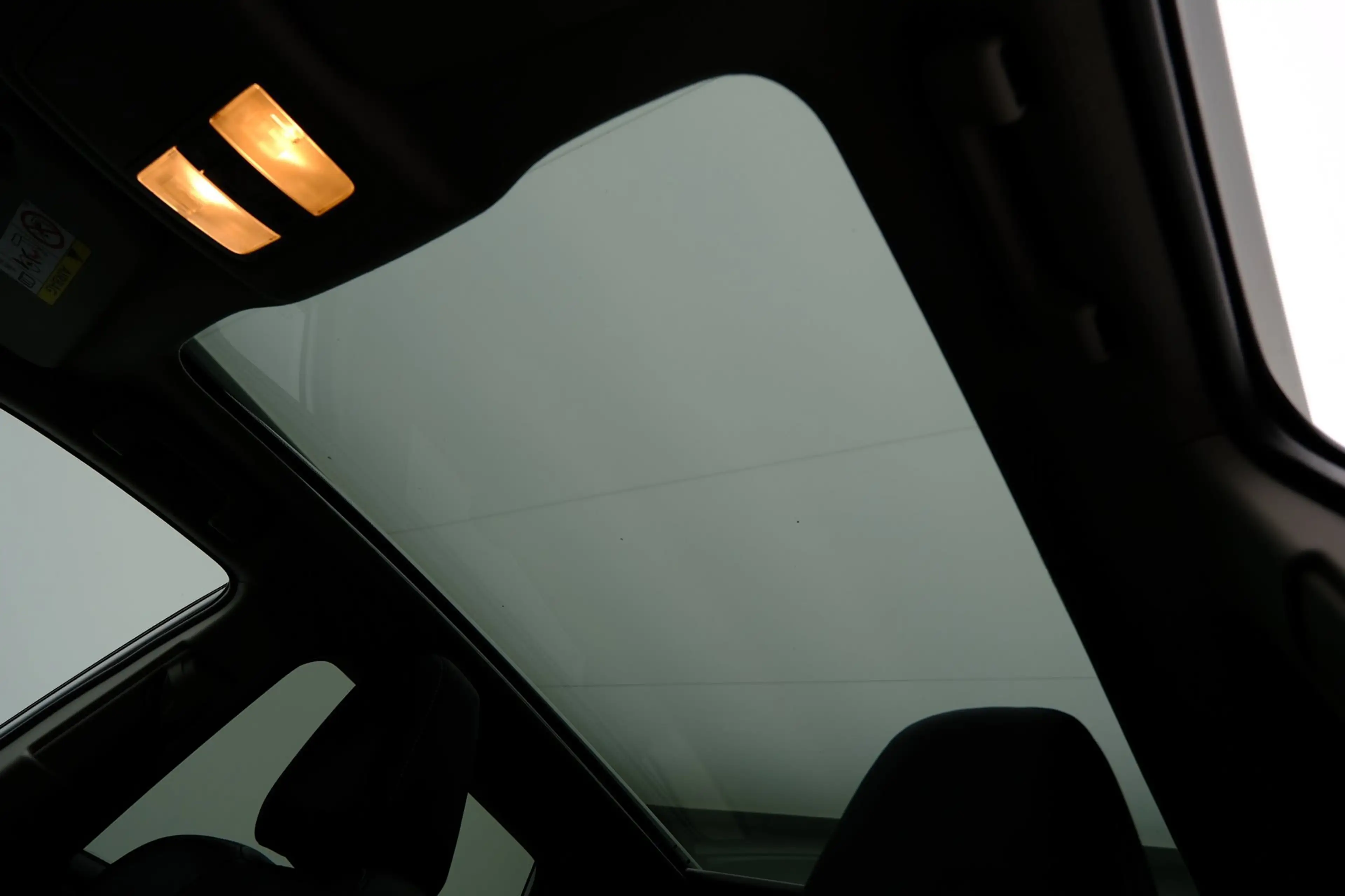 Toyota Auris Touring Sports 1.8 Hybrid Lease pro -Facelift- Pan — photo 22