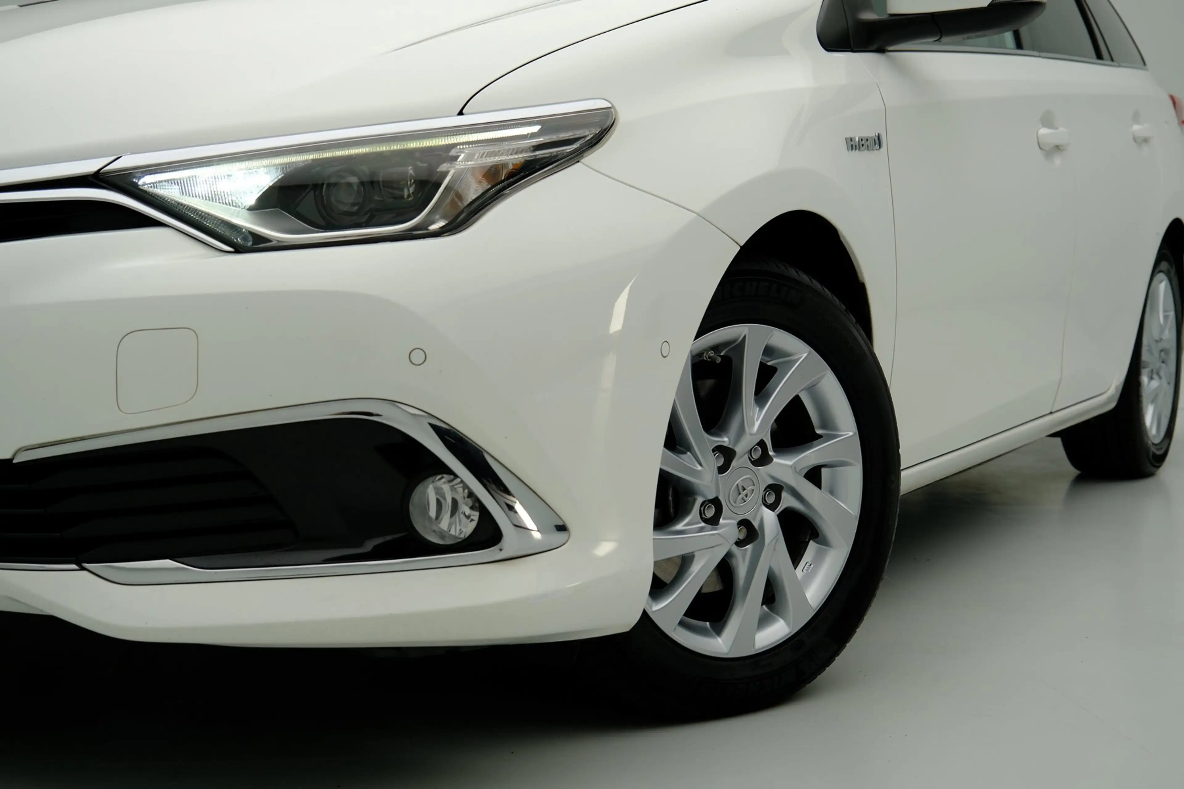 Toyota Auris Touring Sports 1.8 Hybrid Lease pro -Facelift- Pan — photo 25