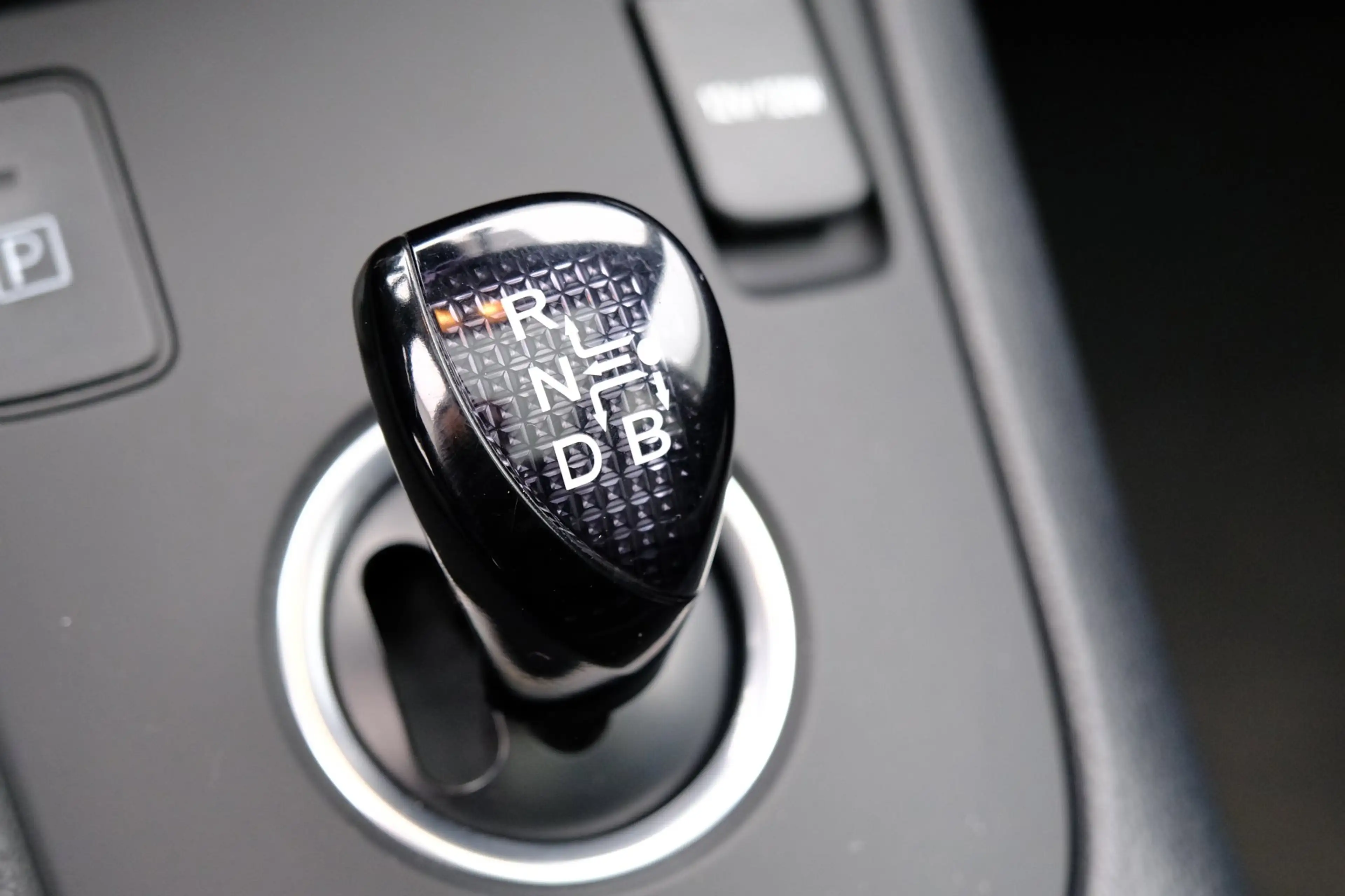 Toyota Auris Touring Sports 1.8 Hybrid Lease pro -Facelift- Pan — photo 18