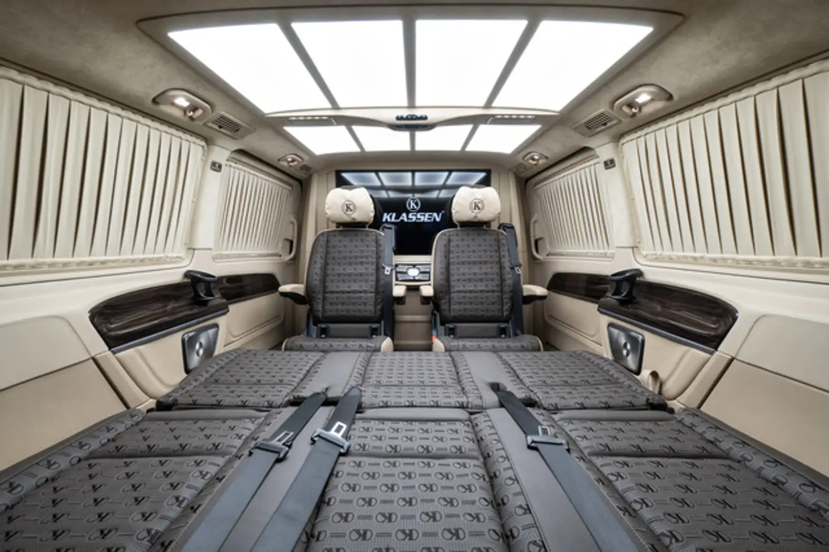 Mercedes-Benz V300 - Perfekter Familienvan oder VIP Minivan Zwart - 1