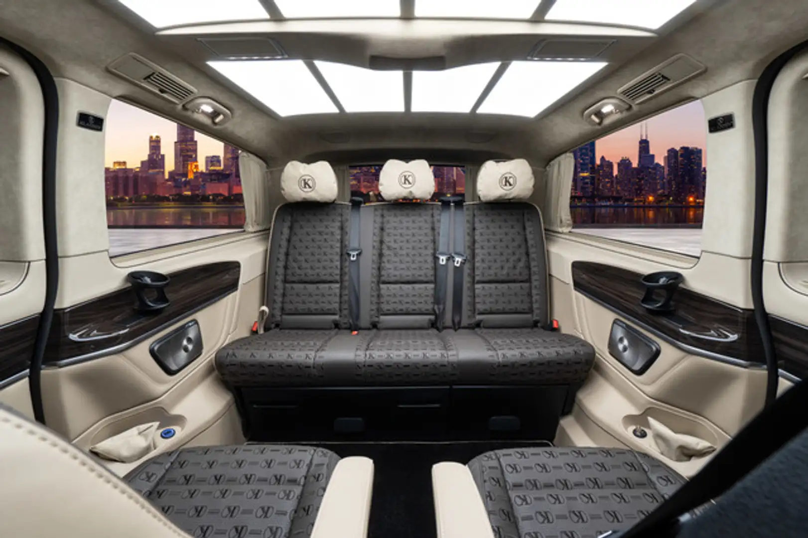 Mercedes-Benz V300 - Perfekter Familienvan oder VIP Minivan Zwart - 2