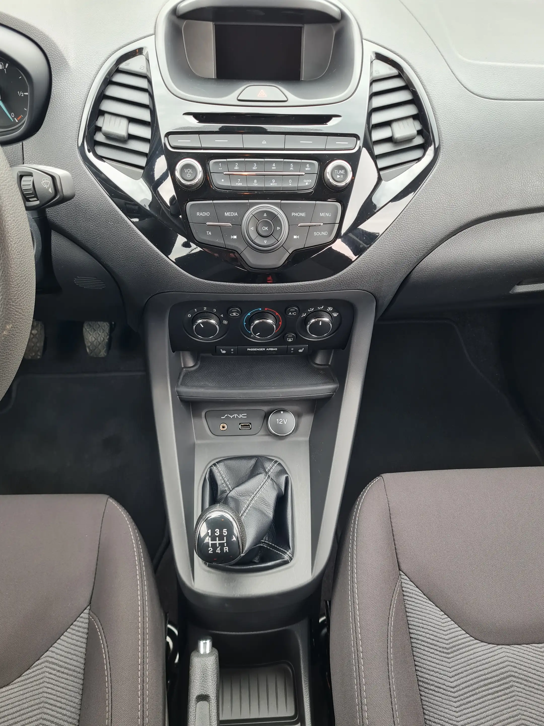 Ford Ka/Ka+ Cool / TÜV-Inspektion-Neu/Garantie — photo 11