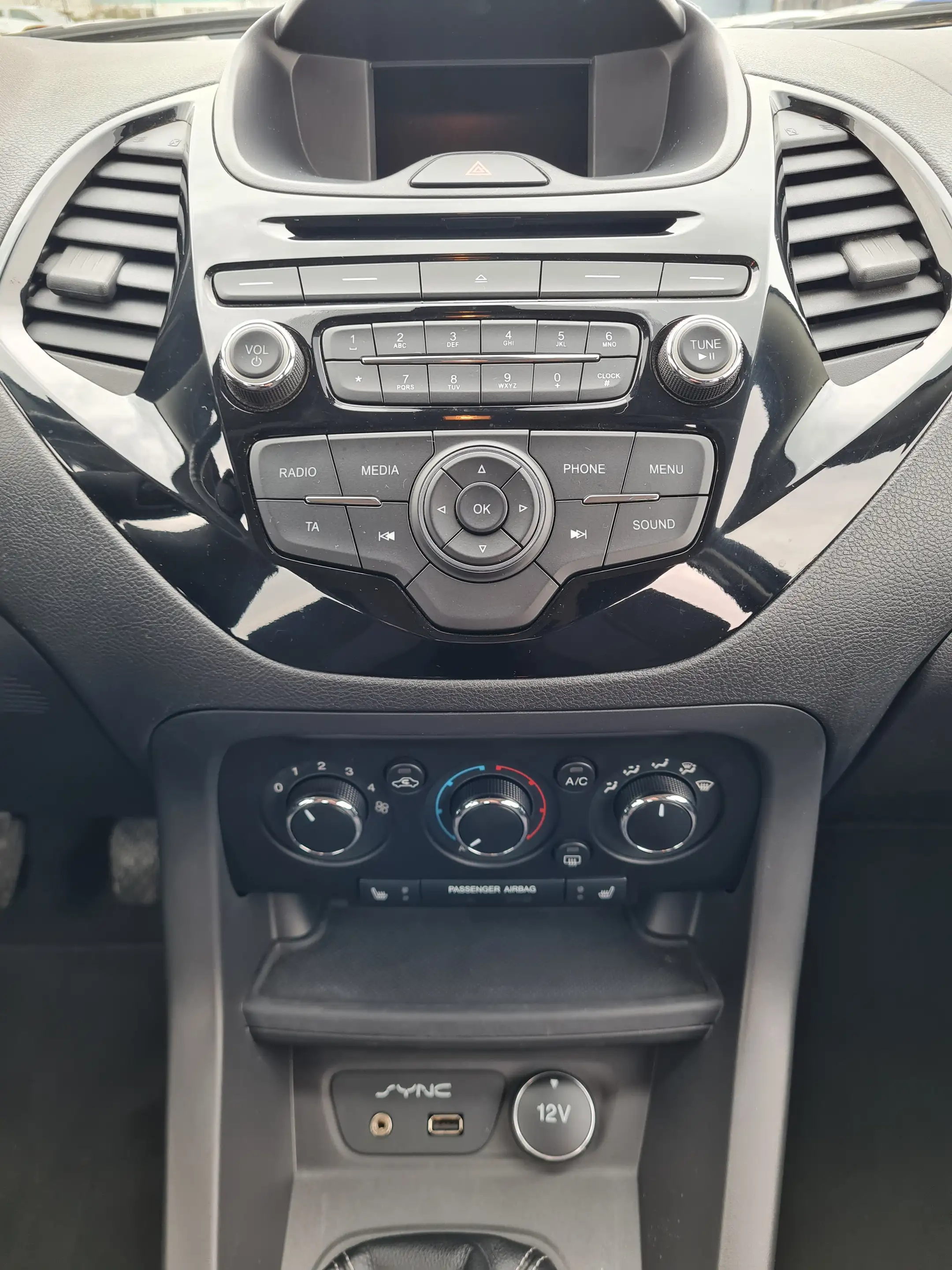 Ford Ka/Ka+ Cool / TÜV-Inspektion-Neu/Garantie — photo 12