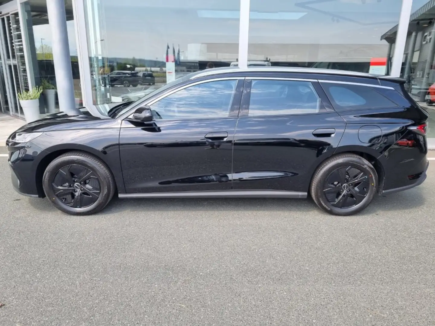 BYD Seal 6 DM-i Touring Boost Schwarz - 2
