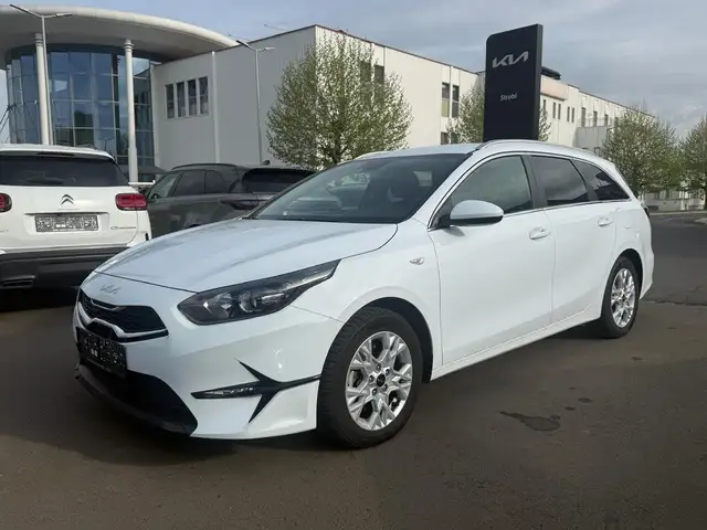 Kia Ceed SW / cee'd SW 1,6 CRDi SCR ISG Silber 48V DCT
