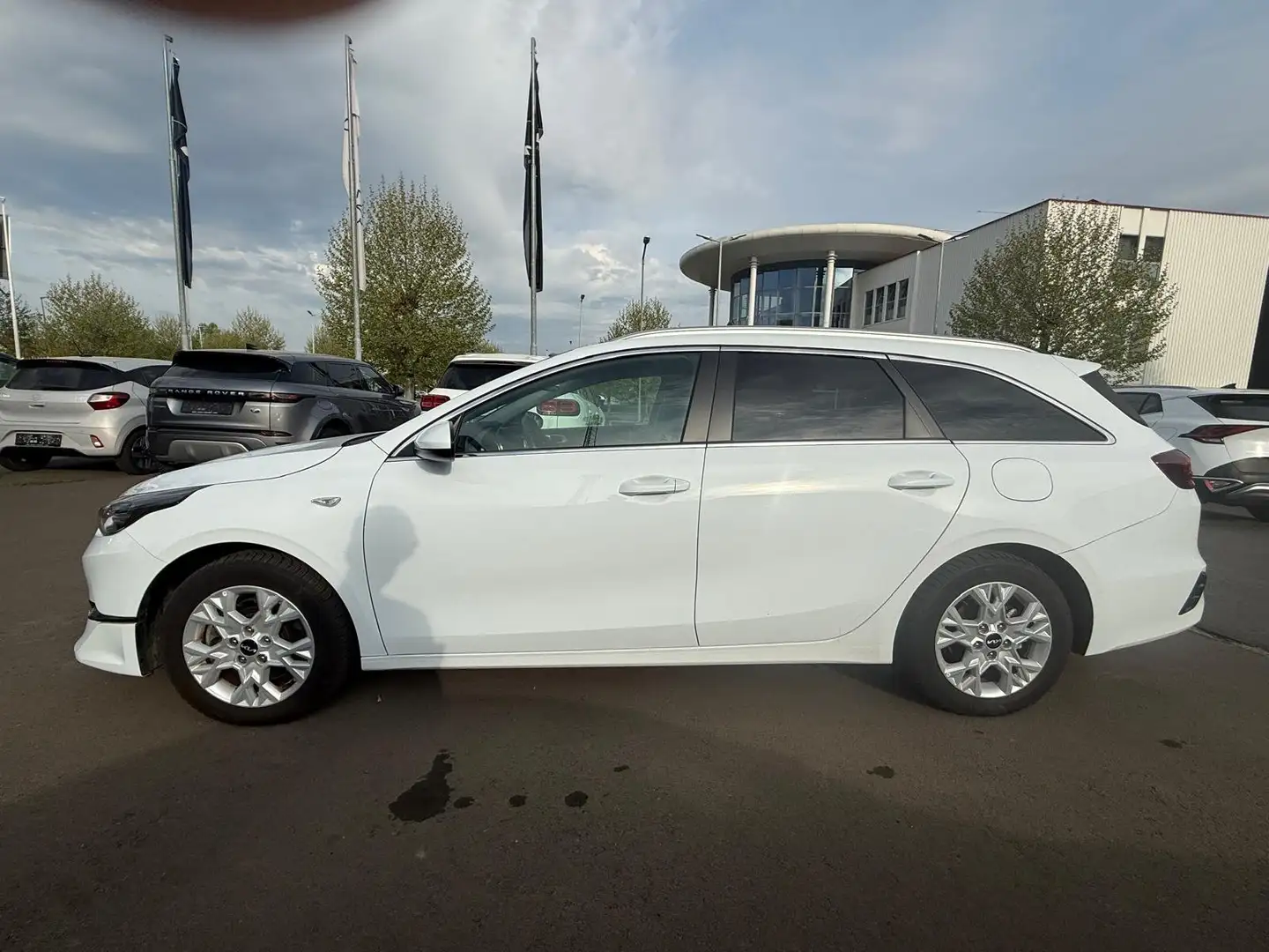 Kia Ceed SW / cee'd SW 1,6 CRDi SCR ISG Silber 48V DCT Weiß - 2