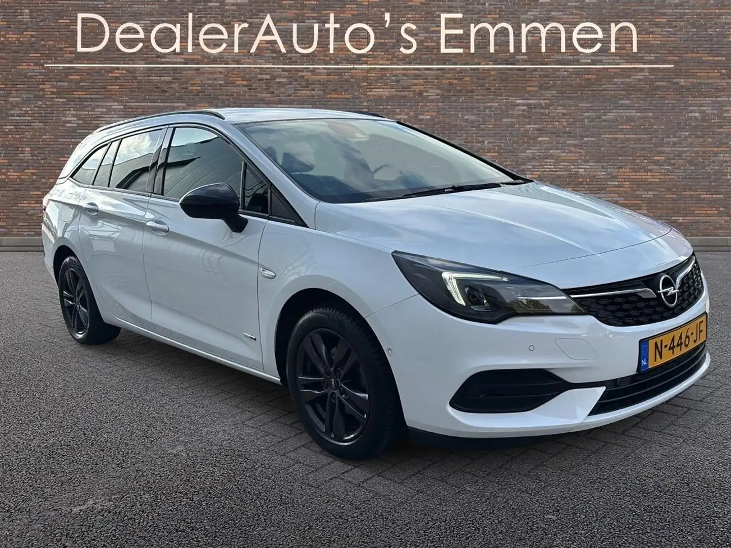 Opel Astra Sports Tourer 1.2 LMV SPORTSTOEL NAVIGATIE TREKHAA Weiß - 1