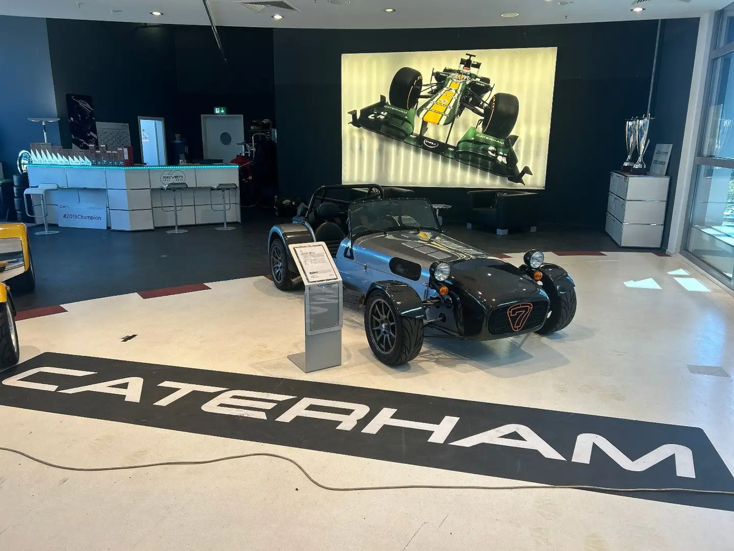 Caterham Silber - 1