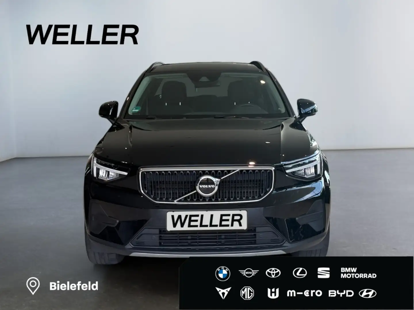 Volvo XC40 T2 Momentum Core *LED*Navi*CarPlay*SHZ*RCam* Schwarz - 2