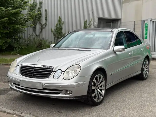 Mercedes-Benz E 270 Avangart Navi Leder Xenon Automatik