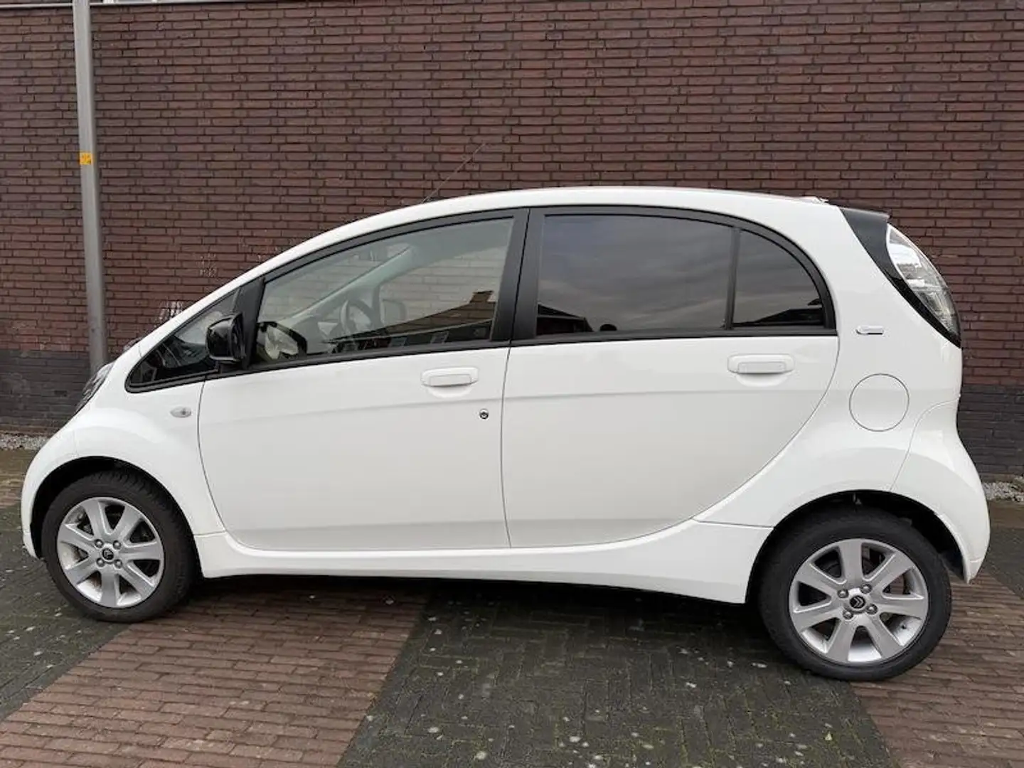 Citroen C-Zero Citroën C-Zero 2020 | 100% Elektrisch | 49 kW Wit - 1