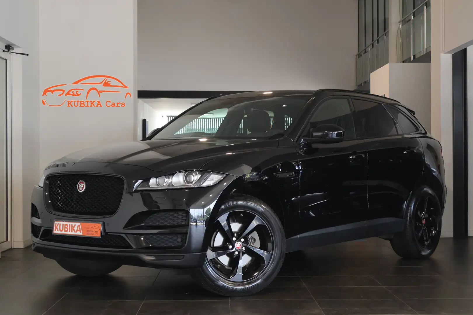 Jaguar F-Pace F-Pace D180 CruiseC TrekH Navi Leder Garantie* Zwart - 1