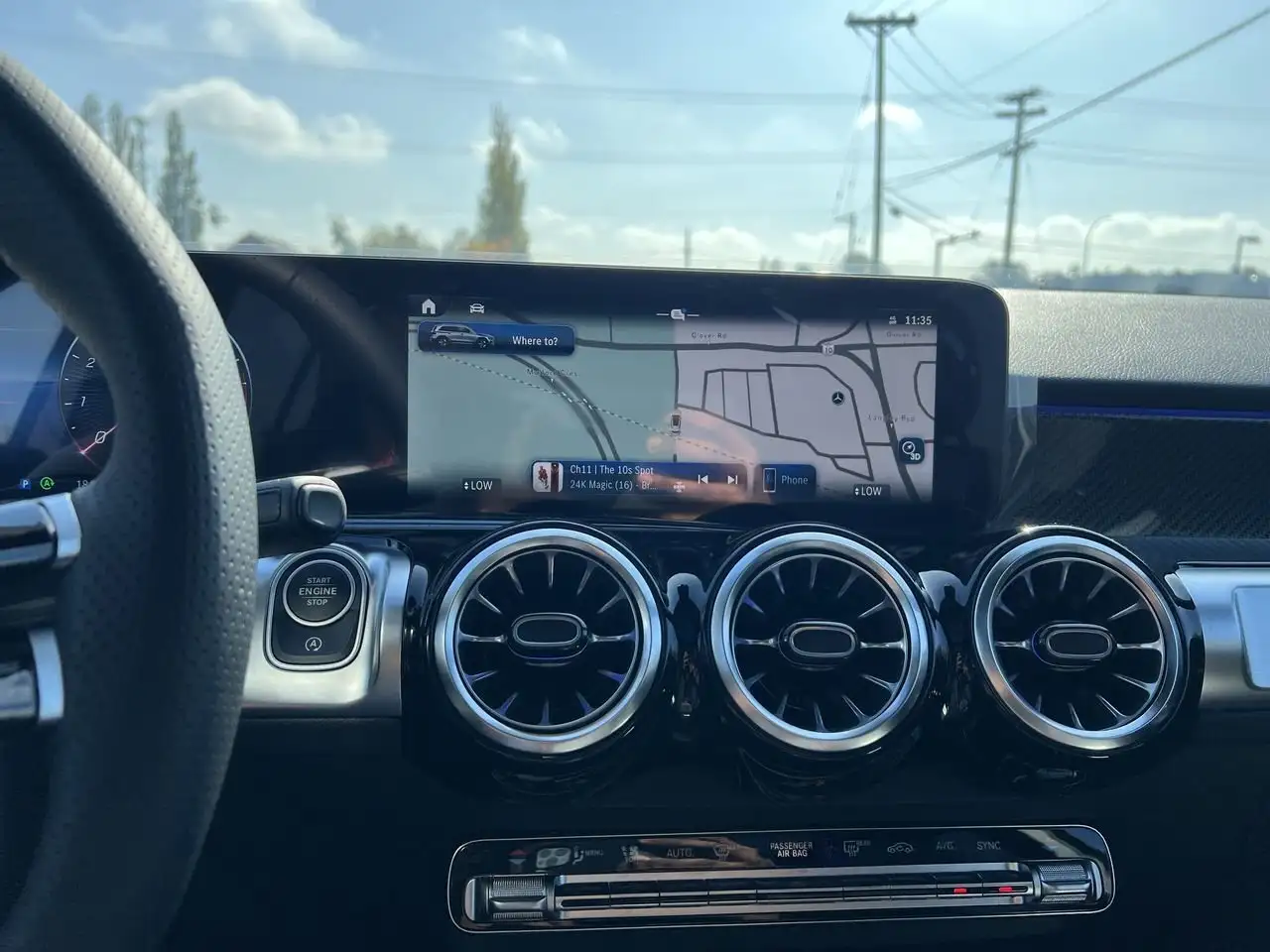 Mercedes-Benz GLB снимка Mercedes-Benz GLB