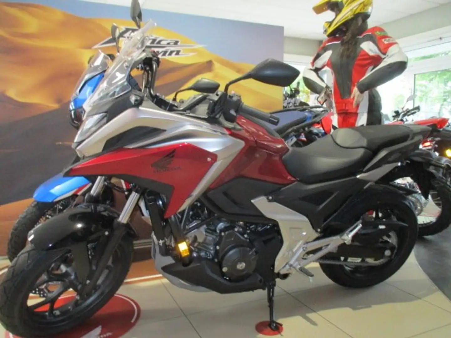 Honda NC 750 XD DCT Rot - 1