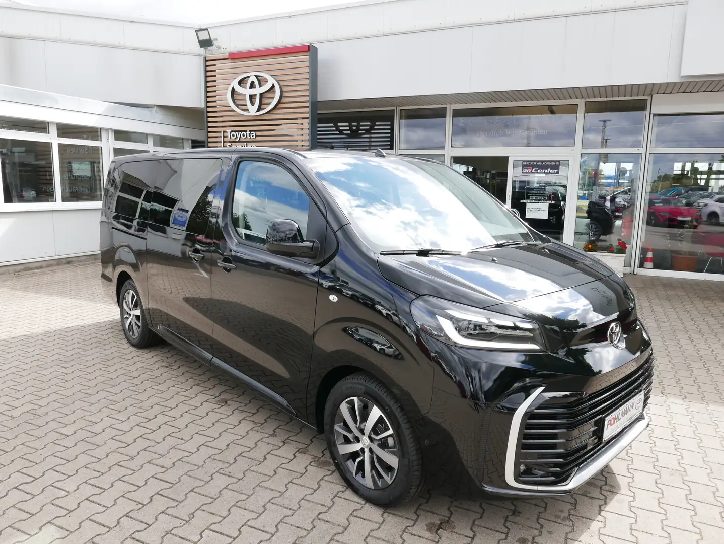 Toyota Proace Verso 2.0D AT L2 Executive *SOFORT* Schwarz - 2