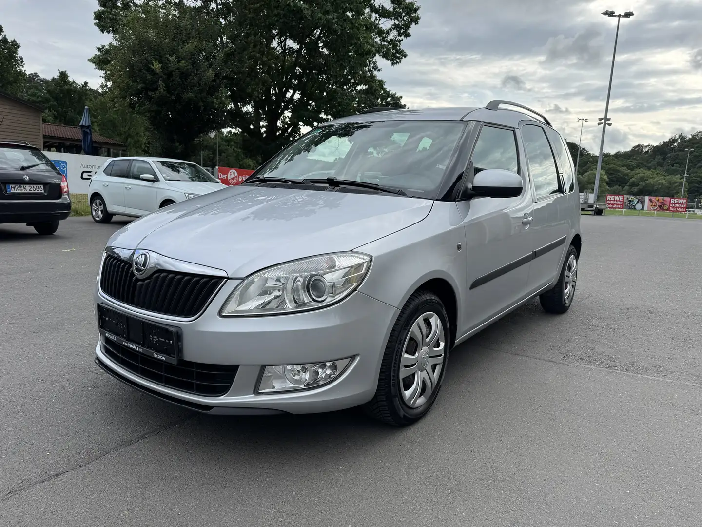 Skoda Roomster Ambition Plus Edition 1.2 77 kW/ Automatik Grau - 1