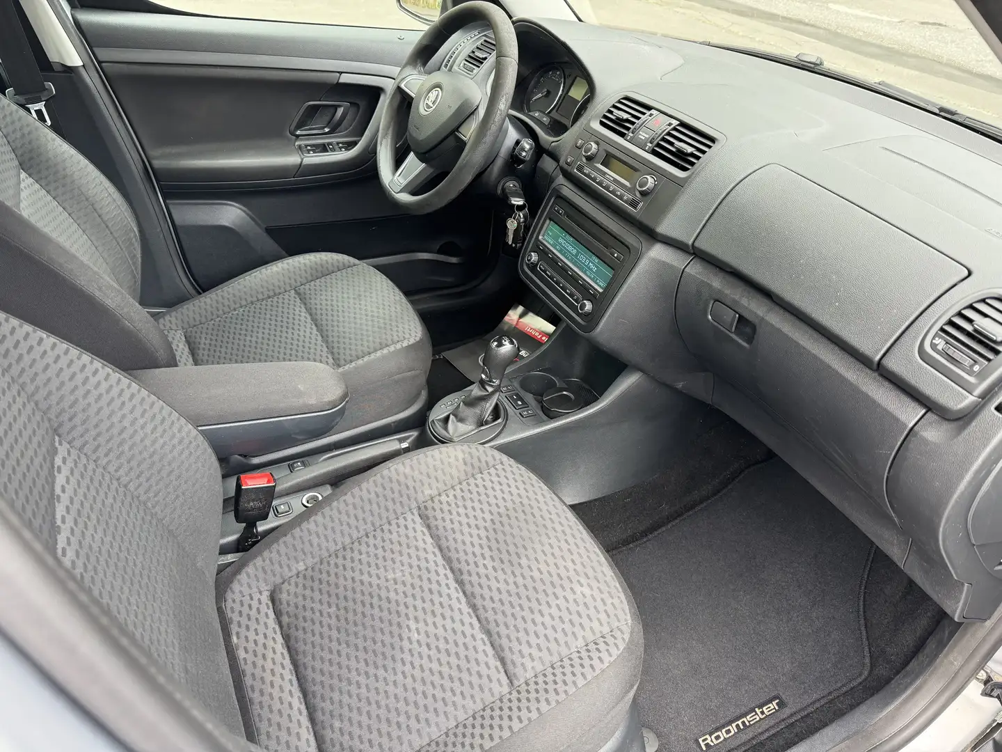 Skoda Roomster Ambition Plus Edition 1.2 77 kW/ Automatik Grau - 2