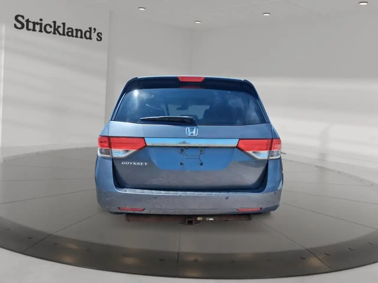 Honda Odyssey снимка Honda Odyssey