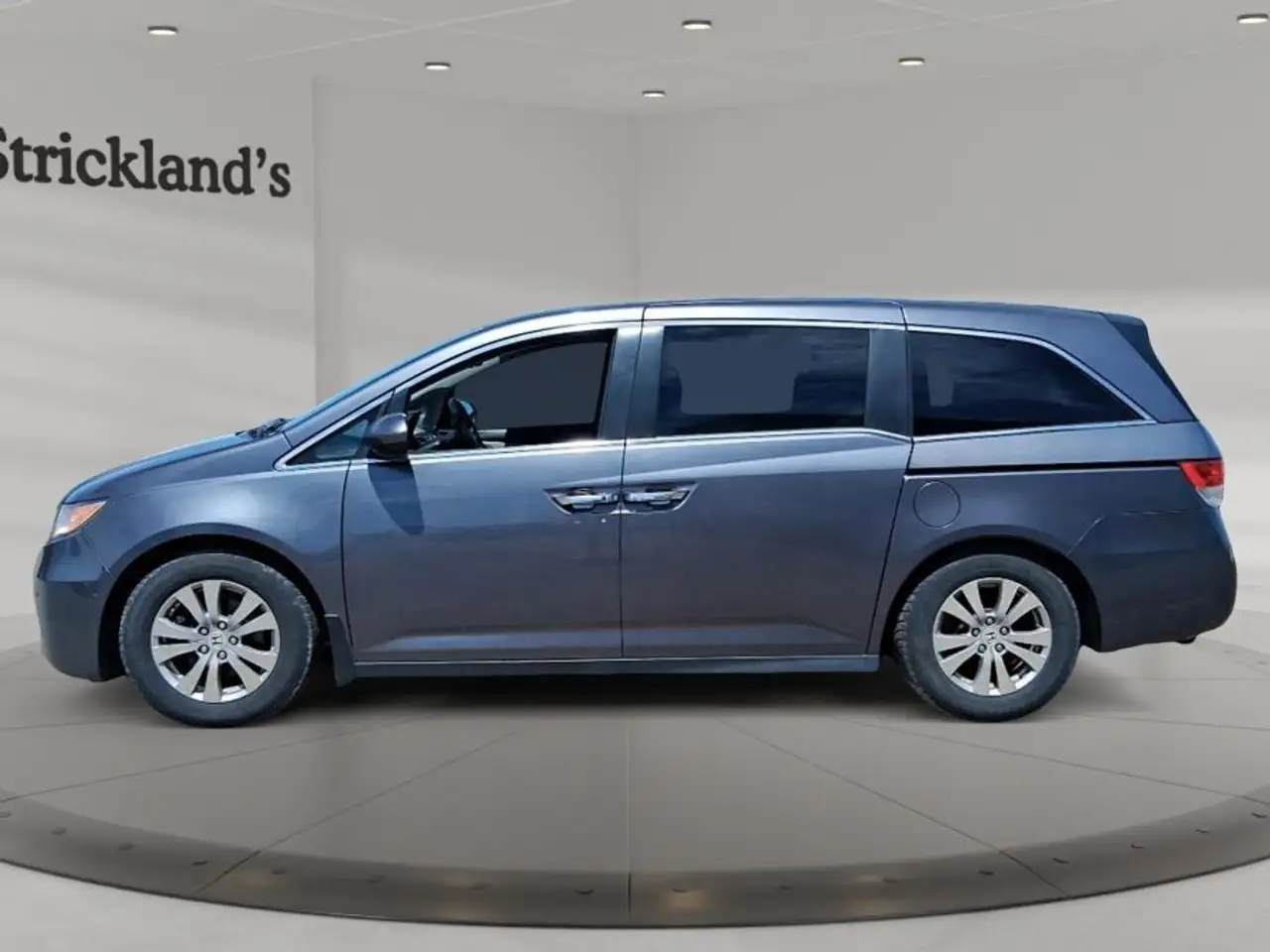 Honda Odyssey снимка Honda Odyssey
